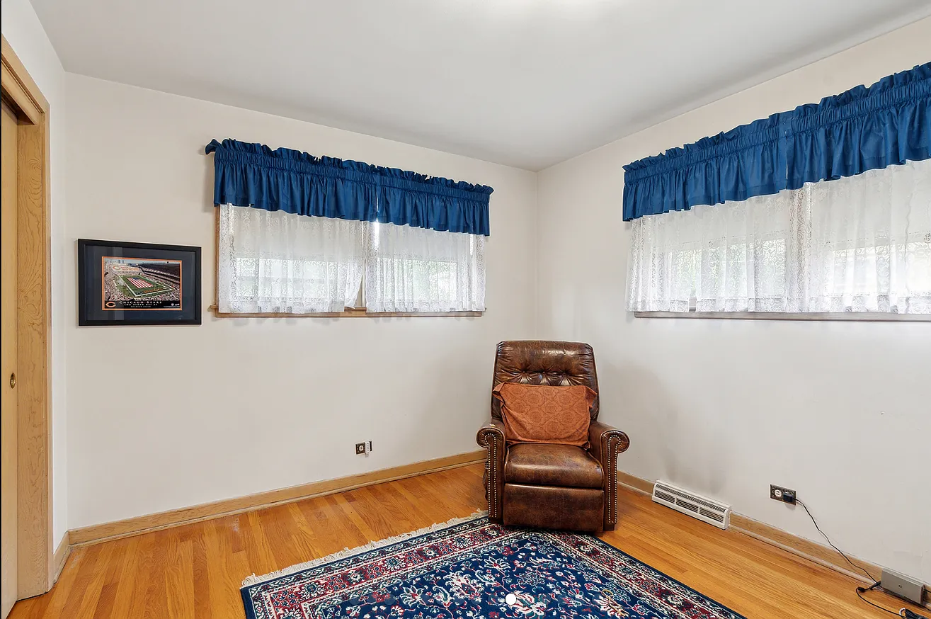 3 bed, 1329 sqft, $3,800 — Photo 4