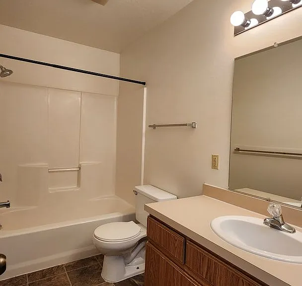 4104 Hillview Way — Photo 35