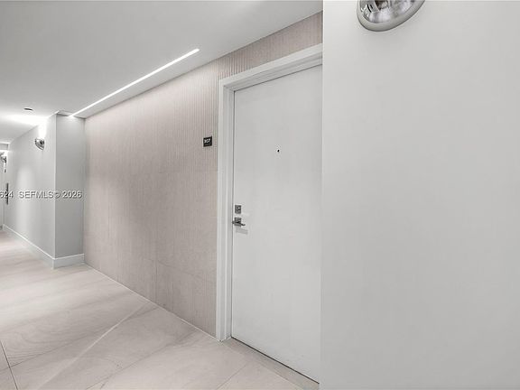 3rd image of 2457 Collins Ave APT 307