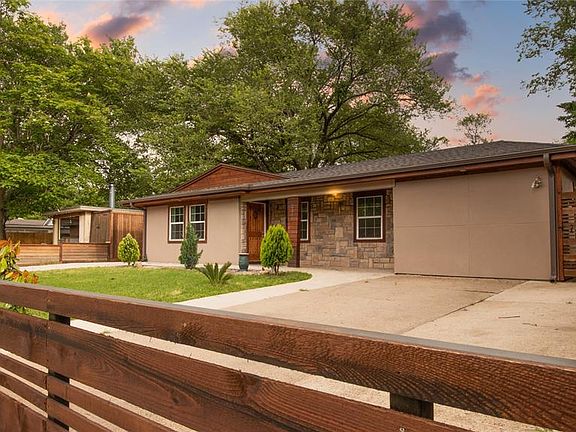 2nd image of 2542 Lockhart Ave