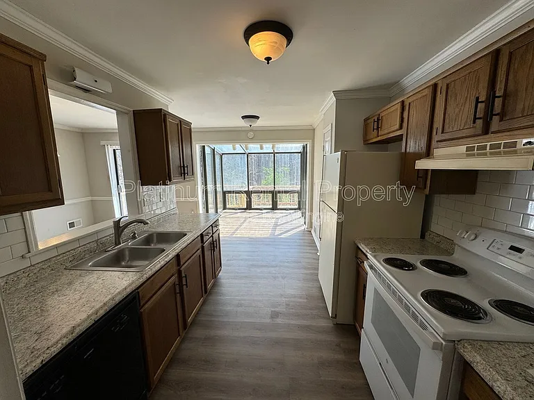 40 Briarwood Ct — Photo 9
