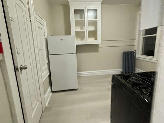 2nd image of 121-125 Elizabeth Ave #9