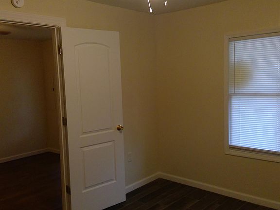 5th image of 4741 Independent Ave