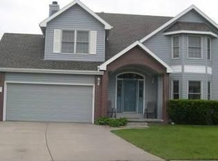 3411 Desert Ct, Lincoln, NE 68516