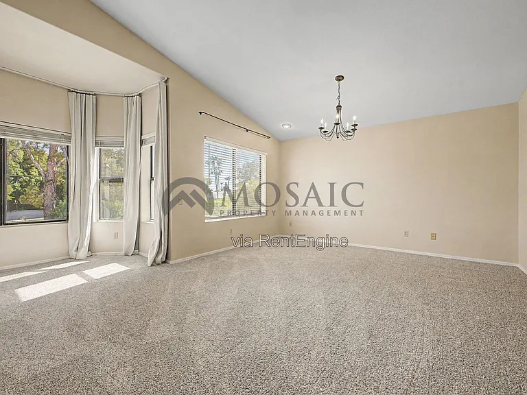 1819 E Cascade Dr — Photo 22
