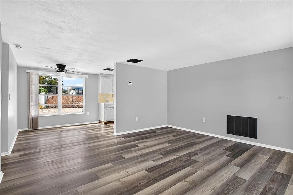 2 bed, 1.0 bath, 840 sqft, $1,450 — Photo 3