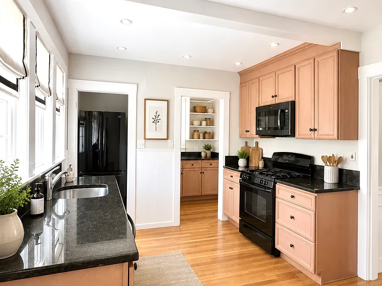 23 Benton Rd — Photo 3