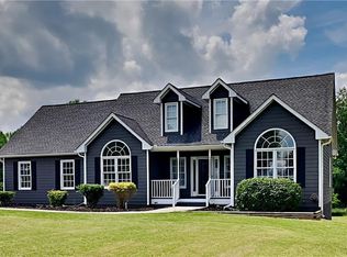 776 Coleen Dr, Winder, GA 30680