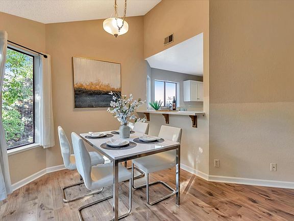 4th image of 1902 Miraplaza Ct APT 33