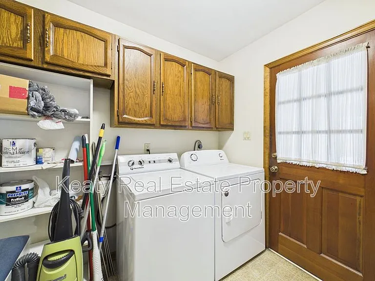 604 Briargate Walk Cir — Photo 11