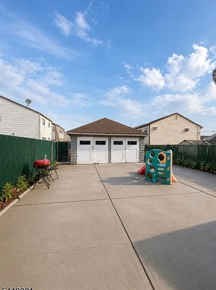 32 Edwin St — Photo 11