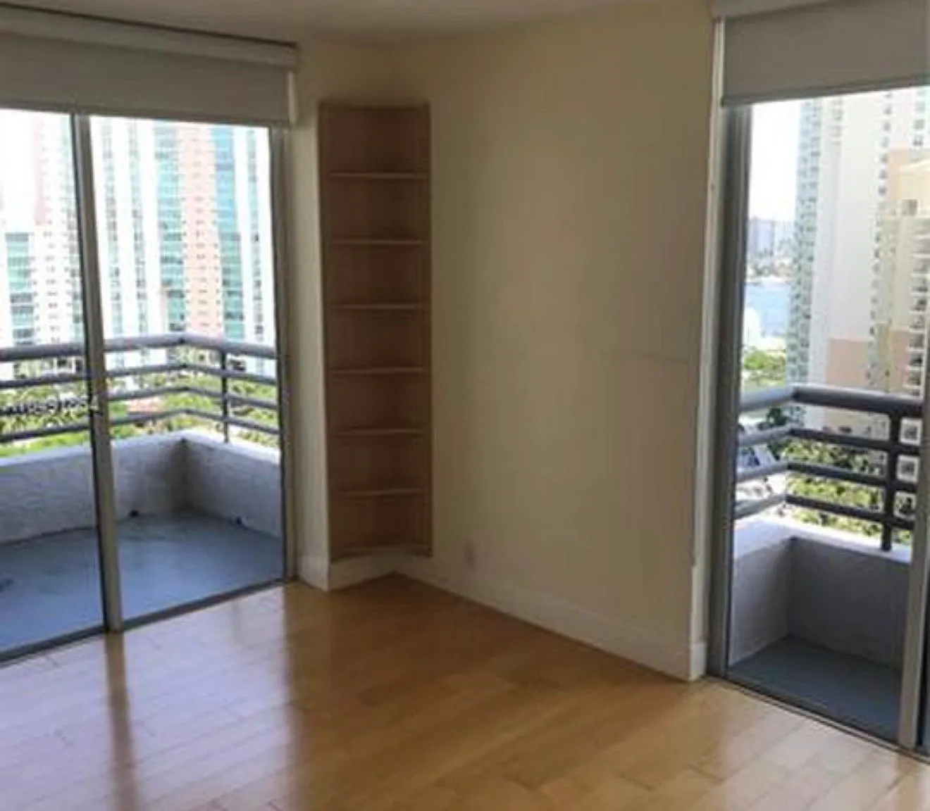 3 bed, 1271 sqft, $3,100 — Photo 2
