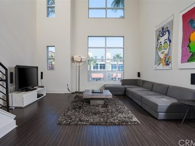 932 E Santa Ana Blvd, Santa Ana, CA, 92701