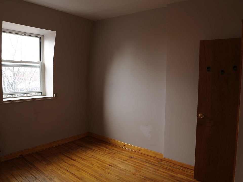 1st image of 217 Cumberland St APT 4