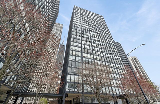 1st image of 880 N Lake Shore Dr #16DH