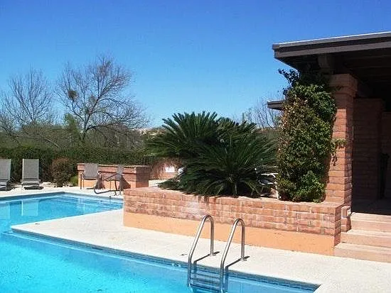 Community Pool - 6624 N Calle Sin Nombre