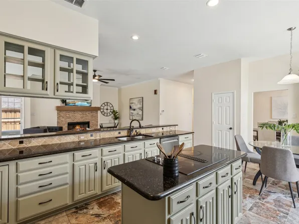 4528 Ridgepointe Dr, The Colony, TX 75056