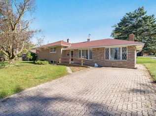 82 Oakley Park Sq, Barrie, ON L4M2K1