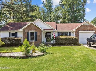 102 Overton Rd, Raeford, NC 28376