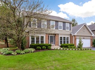 924 S River Rd, Naperville, IL 60540