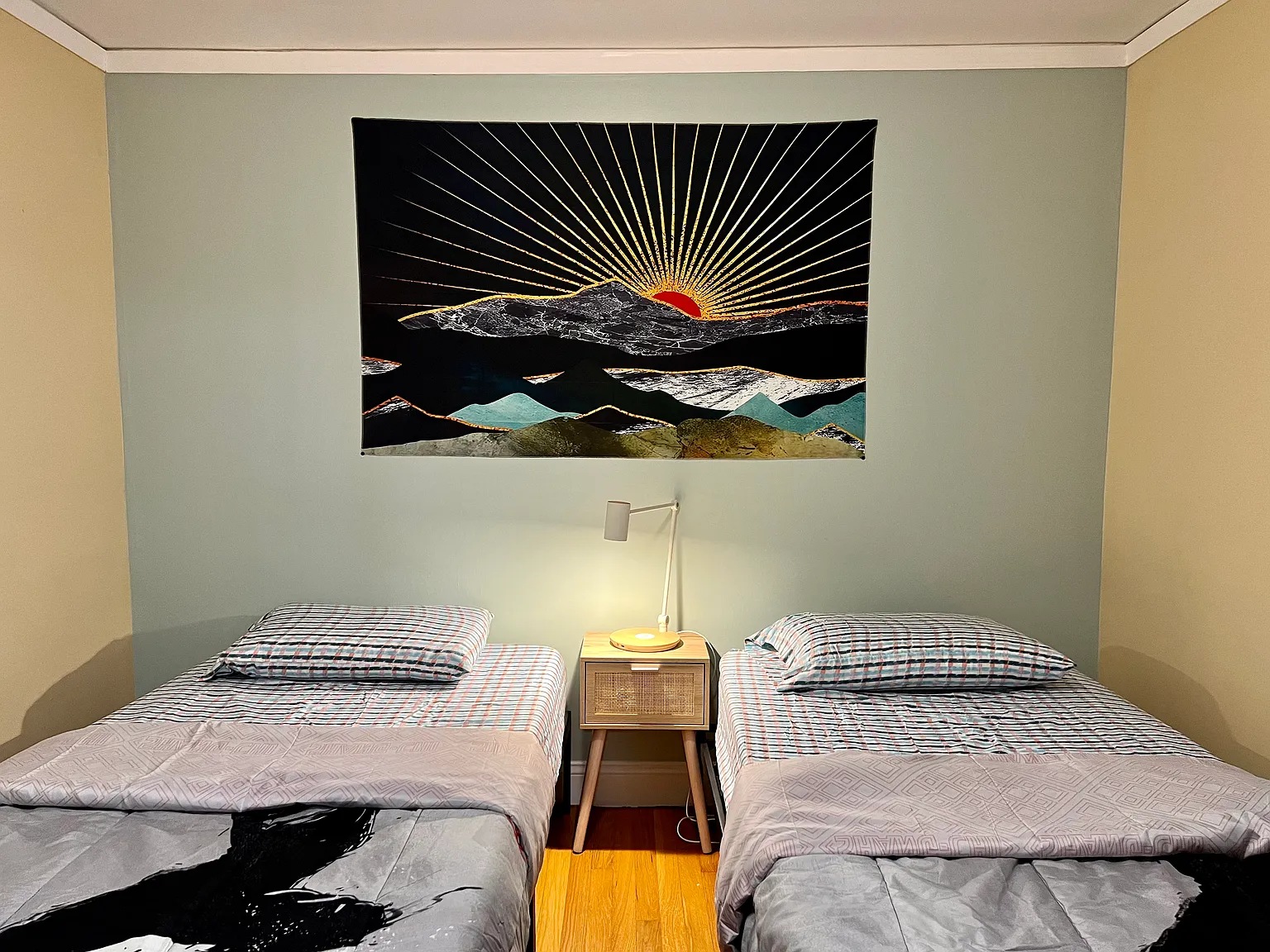 2 bed, 900 sqft, $2,800 — Photo 1