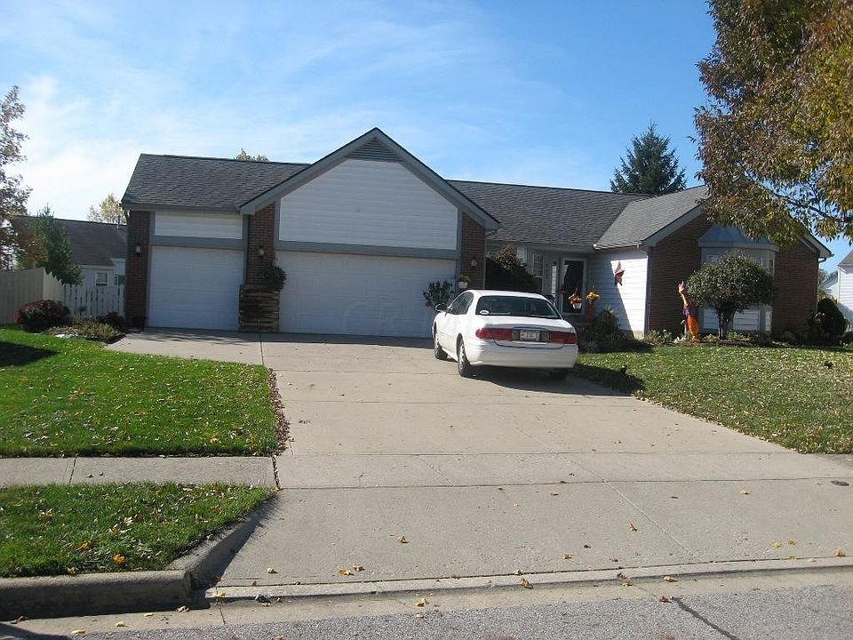 1st image of 4633 Gillenbury Loop W