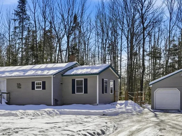 84 Morse Road, Plymouth, ME 04969
