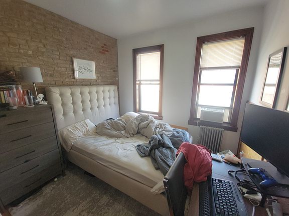 5th image of 424 E 13th St APT 33