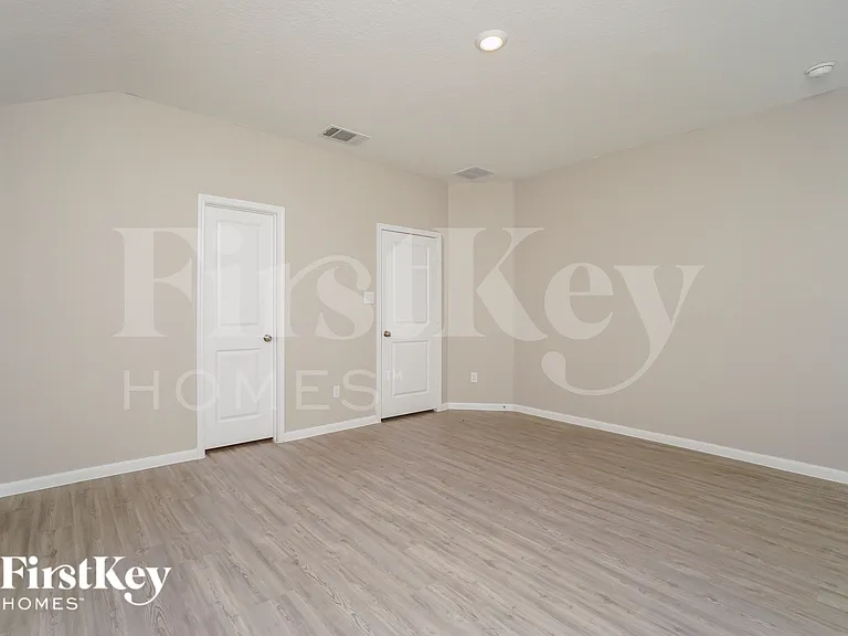 1224 Treehouse Ln — Photo 10
