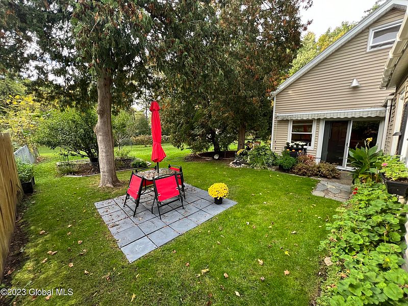 2nd image of 3504 Consaul Road