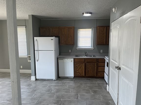 2nd image of 4807 S 27th West Ave