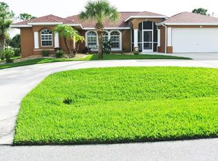 84 Long Meadow Pl, Rotonda West, FL 33947
