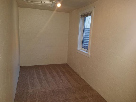 3rd image of 5203 15th Ave NE APT A