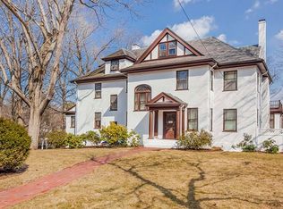 598 Walnut St, Newton, MA 02460