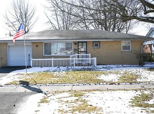 2705 Oak Ave, Mattoon, IL 61938