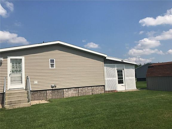 4th image of 825 Stoneybrook Trl
