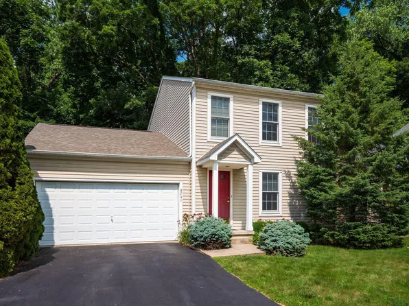 8741 Olenbrook Dr, Lewis Center, OH 43035