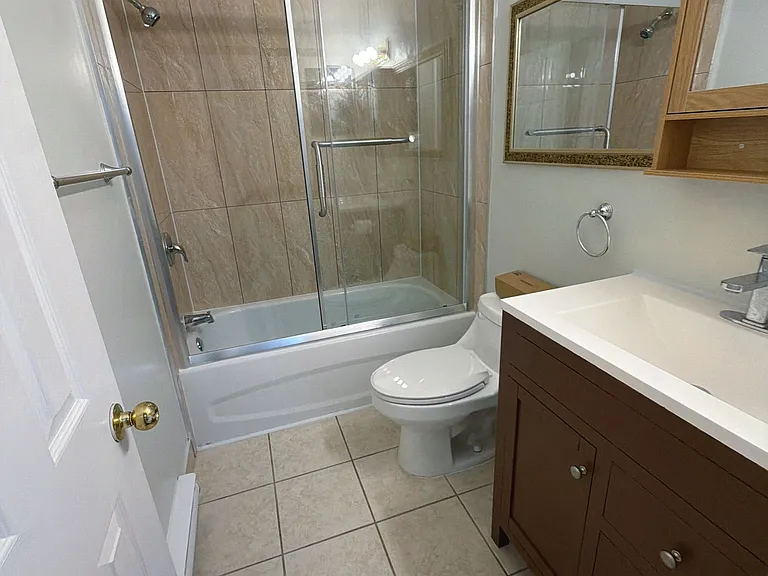 57 Godstone Rd #114 — Photo 9
