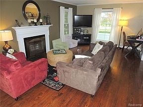 3rd image of 18771 W Glenwood Blvd