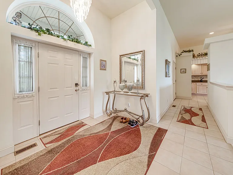 2923 Rutherford Dr — Photo 8