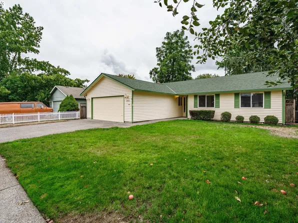 15915 NE 1st Cir, Vancouver, WA 98684