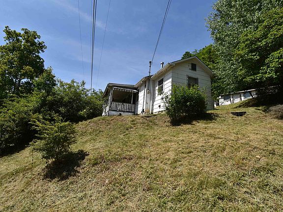 3rd image of 1914 County Road 31