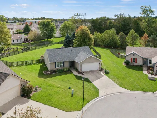 8716 Goshawk Ln, Fort Wayne, IN 46825