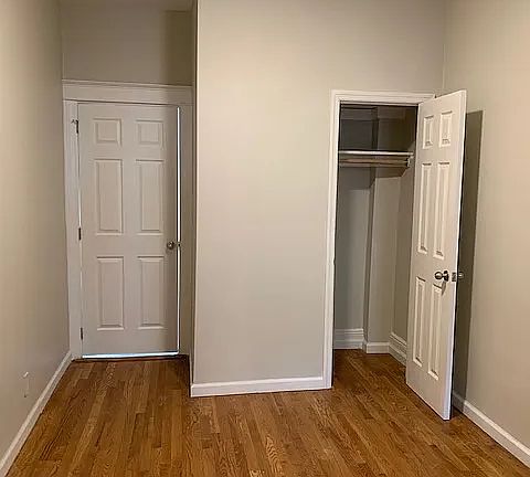 4th image of 3416 43rd St APT 2L