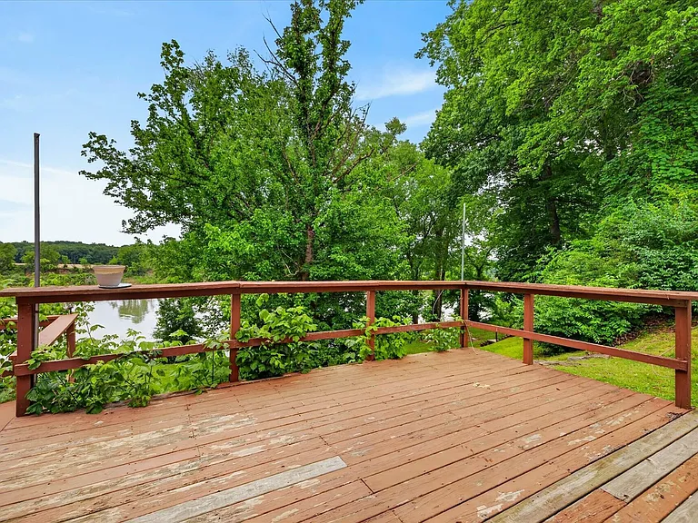 921 Kingsbury Dr #C — Photo 25
