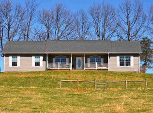 2517 Parkway Ln S, Floyd, VA 24091