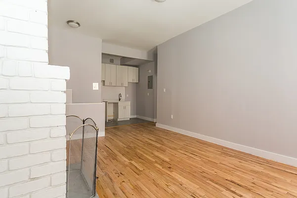 Rented by MNS | media 23