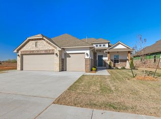 2105 Aminas Way, Yukon, OK 73099