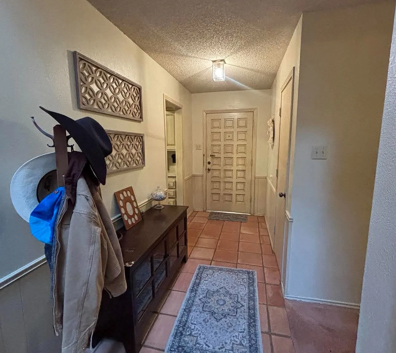 3 bed, 1744 sqft, $1,600 — Photo 4