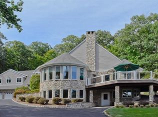 11 W Shore Rd, Bloomingdale, NJ 07403